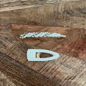 Set of 2 Pear Hair Clips